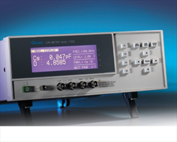 Máy đo LCR 11025 (100Khz, đo tỉ số vòng dây) Chroma