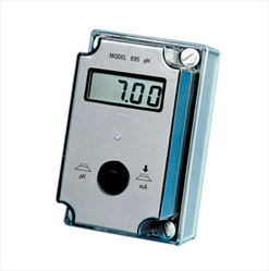 INDUSTRIAL pH TRANSMITTER 695pH Global Water